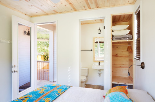 Image for Cabin Queen